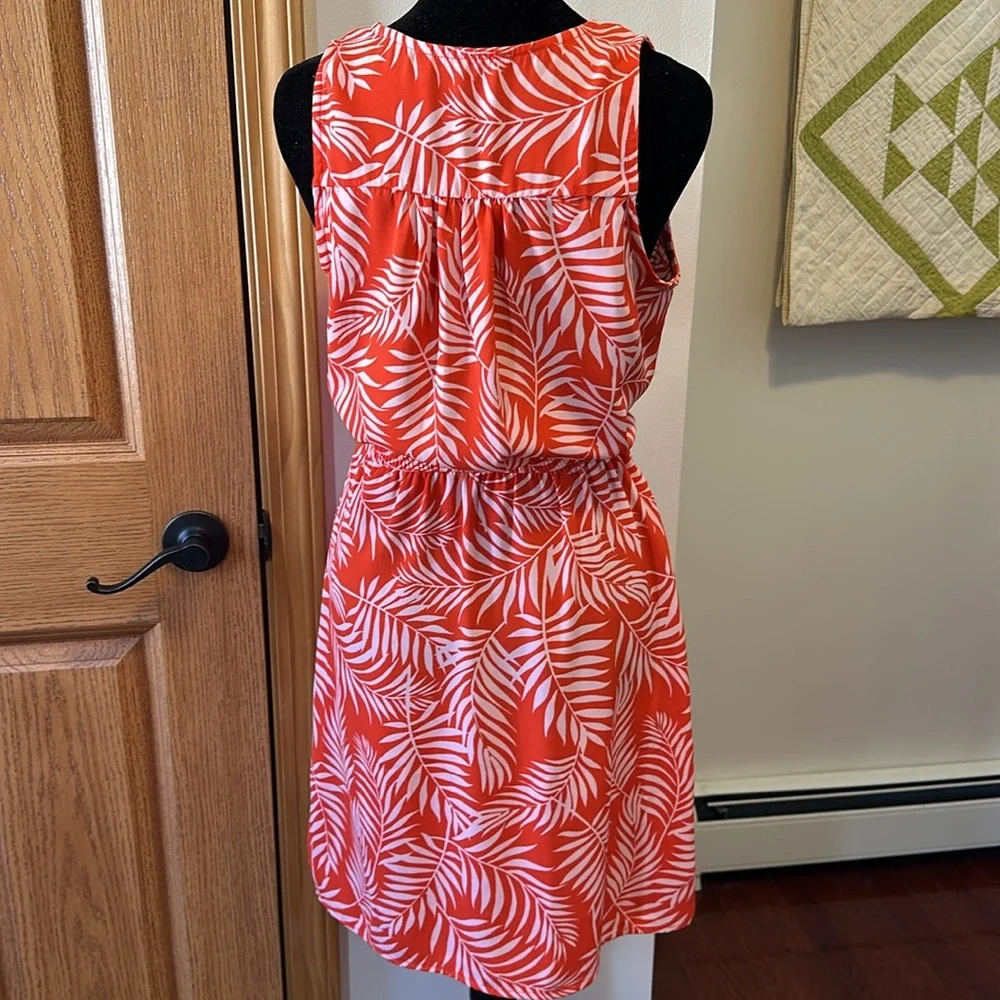 41 Hawthorn Orange and White Leaf Print Dress - Picture 5 of 9